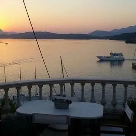 Kasteli Suite Poros Town Exterior photo