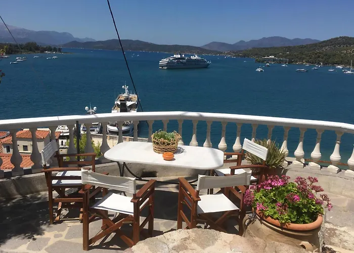 Kasteli Suite